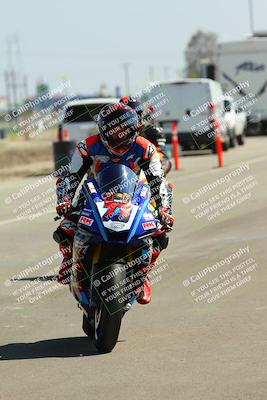 media/Sep-20-2025-TrackDaz (Sat) [[27f0cde673]]/Around the Pits/